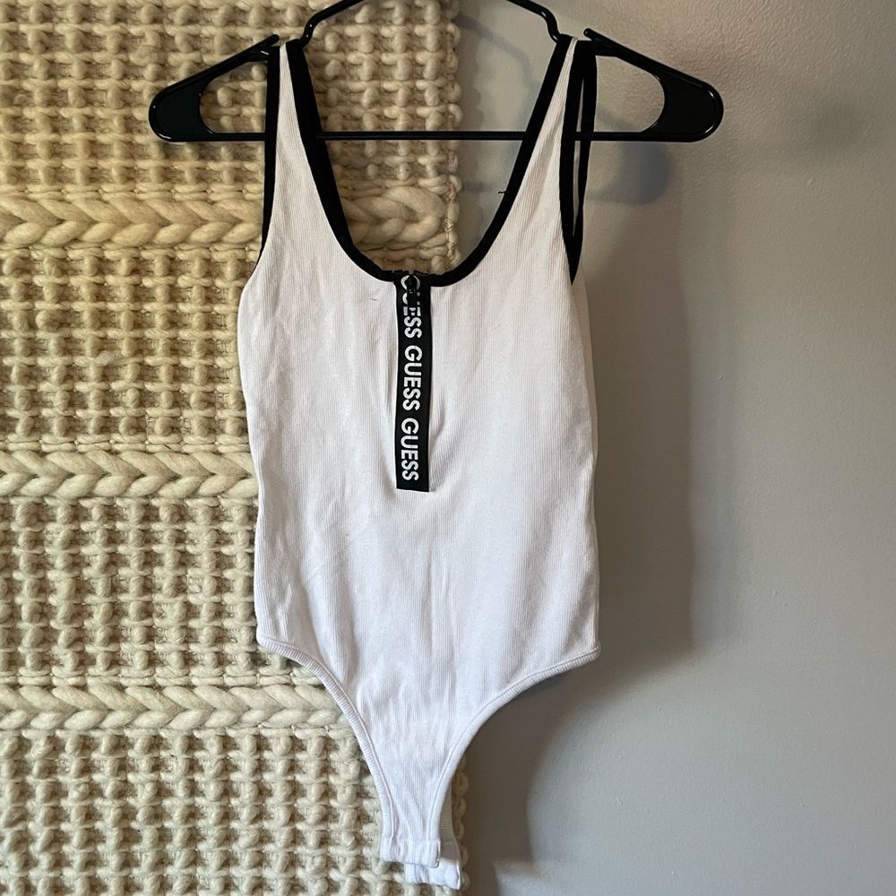 Guess bodysuit